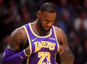 LeBron James sporting the purple and gold colors of his Lakers jersey