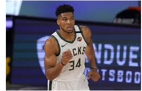 Giannis Anteutukompo signs Super Max contract to stay with Milwaukee