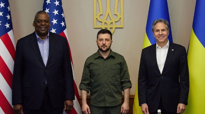 A Visit from the Arsenal of Democracy: High Ranking American Politicians Travel to Ukraine