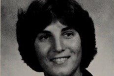 Andrea Mainelli graduated from South Windsor High School in 1981.