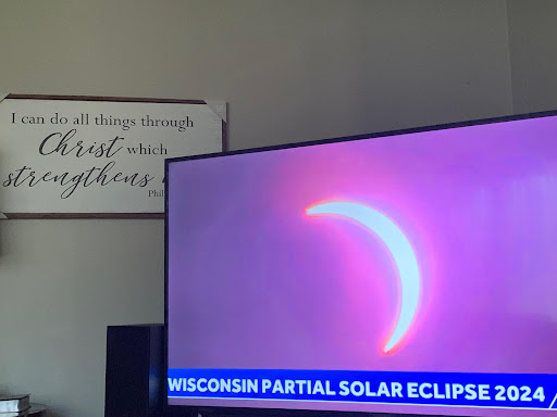 What it looked like to watch the eclipse solar eclipse through live stream.
