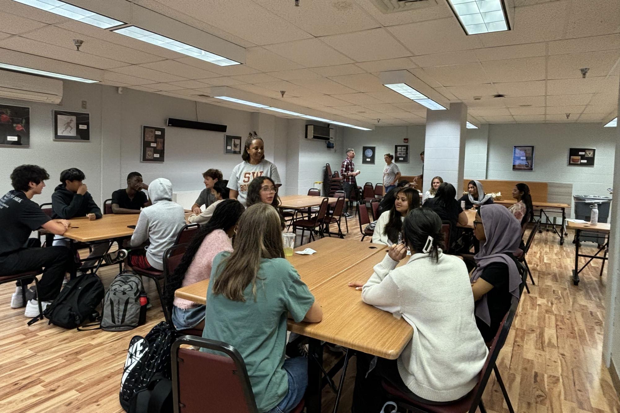 Welcoming New Students with a Breakfast Meet and Greet