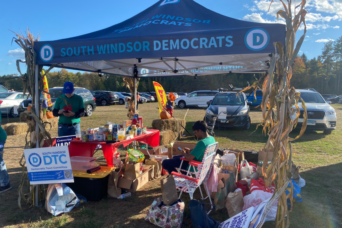 The South Windsor Democrats sponsored the Apple Festival on October 5th at Nevers Park.