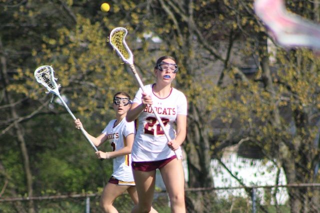 South Windsor Girls Lacrosse Edges Avon 10-9 in Close Game
