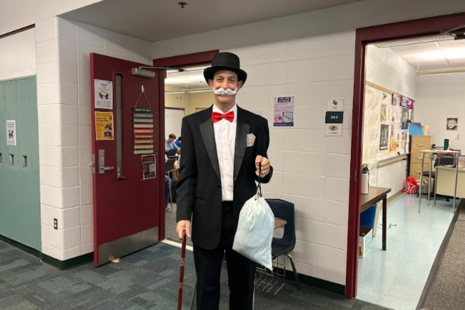 SWHS Staff Show Their Halloween Spirit